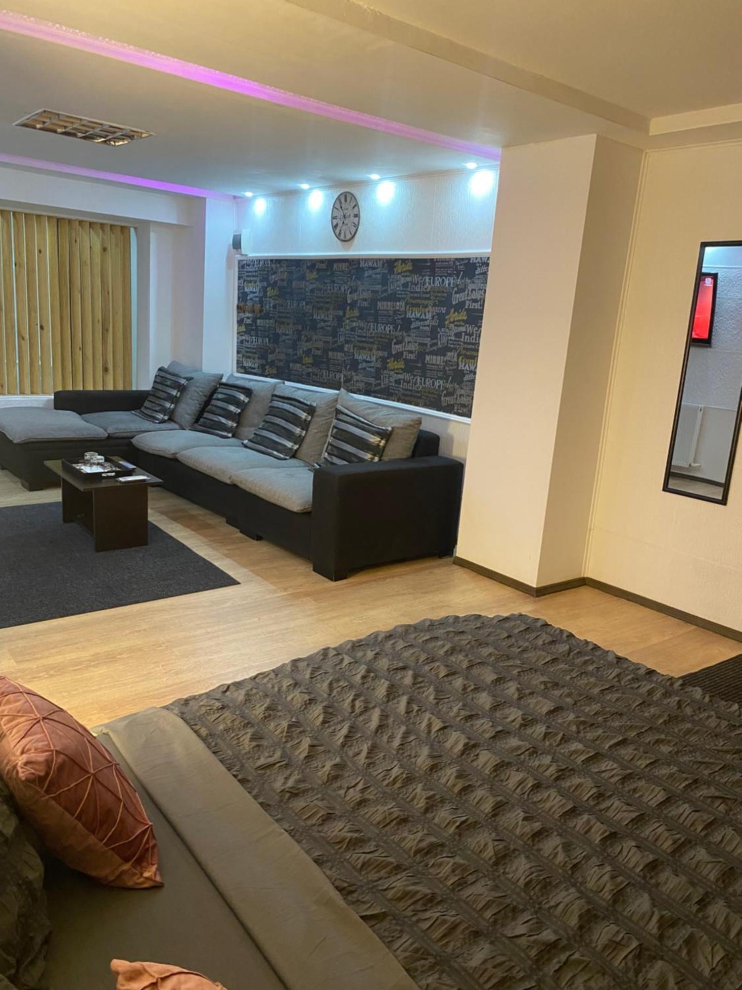 Karra Hotels Voluntari Luaran gambar