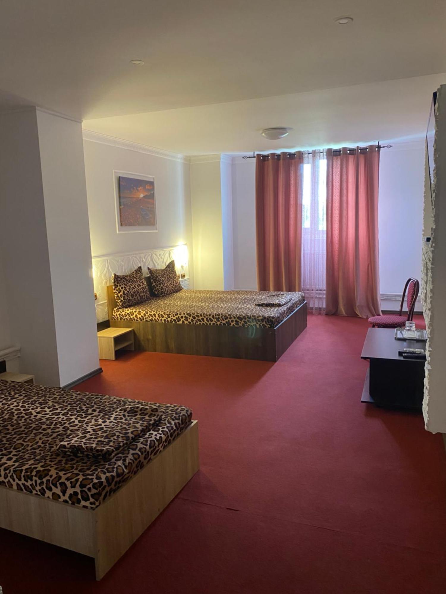 Karra Hotels Voluntari Luaran gambar