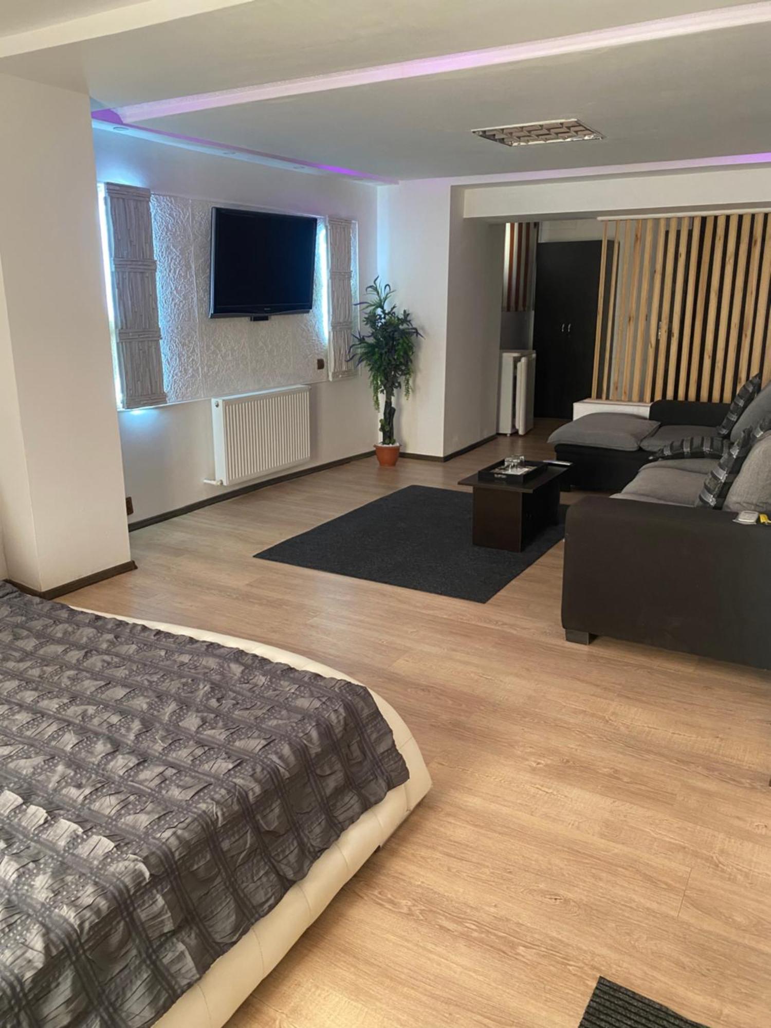 Karra Hotels Voluntari Luaran gambar